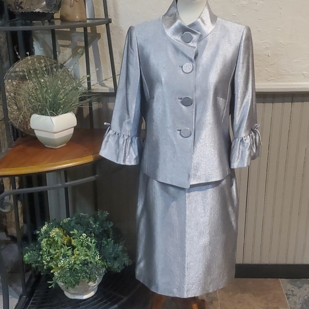 💞Tahari* Arthur S. Levine Suit